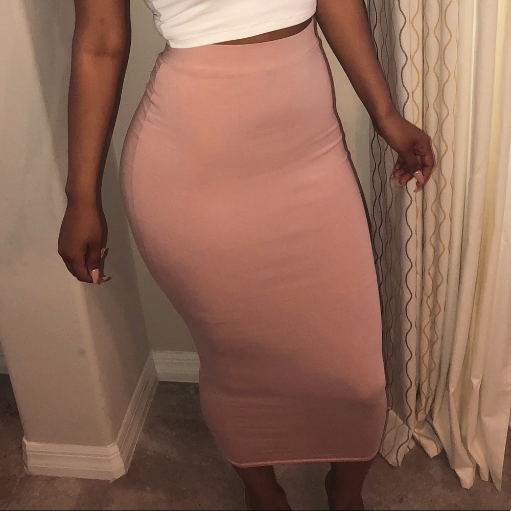 Pencil skirt